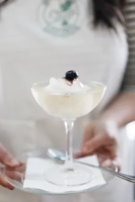 Champagne Float